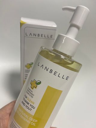 랑벨 내츄럴 딥 클렌징 오일 200ml (저자극 약산성 천연 클렌징) — 4.5점을 준 리뷰어가 2022년 5월 올린 사용 사진