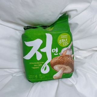 [풀무원] 자연은맛있다 정면, 백면, 홍면  세트 — 4점을 준 리뷰어가 2021년 4월 올린 사용 사진