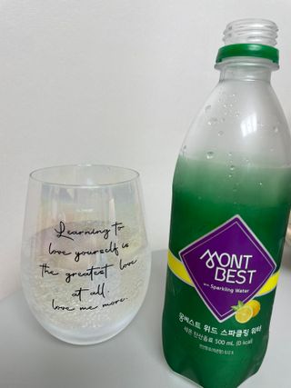 몽베스트 Montbest with Sparkling water Lemon OR Lime 20병(랜덤) — 5점을 준 리뷰어가 2022년 9월 올린 사용 사진