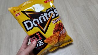 롯데제과 도리토스 양념치킨맛 — 4.5점을 준 리뷰어가 2021년 4월 올린 사용 사진