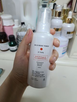 AYU25[아유트웬티파이브] 피부건강에 꼭 필요한 pH 약산성 와일드 로즈토너 — 5점을 준 리뷰어가 2021년 5월 올린 사용 사진