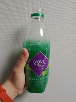 몽베스트 Montbest with Sparkling water Lime20병 — 4점을 준 리뷰어가 2021년 10월 올린 사용 사진