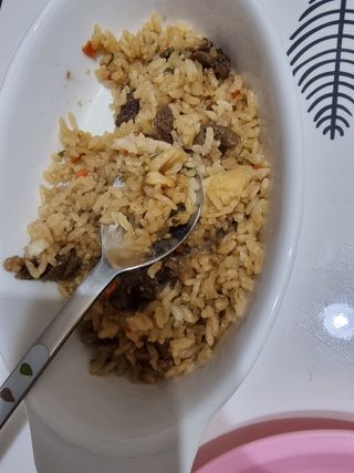 한성기업 무볼레 왕건더기 볶음밥 갈릭스테이크 — 5점을 준 리뷰어가 2021년 10월 올린 사용 사진