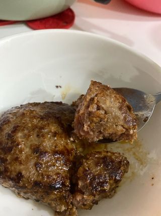 *구매평/프레시지 가열하지 않아 육즙 가득한 최현석의 한우 떡갈비 (냉동) — 5점을 준 리뷰어가 2025년 8월 올린 사용 사진