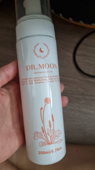 MF프리 [닥터문] 유산균 락토케어 질경초 여성청결제 200ml (폼타입) — 4.5점을 준 리뷰어가 2022년 7월 올린 사용 사진