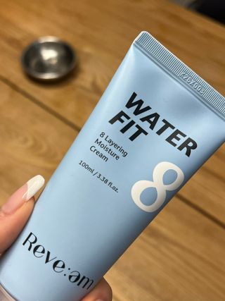 나우_ [리브엠]피부 속부터 겹겹이, 촘촘하게! 워터핏8중 수분착붙 크림 — 5점을 준 리뷰어가 2025년 1월 올린 사용 사진