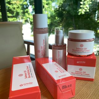 아이앤립 / EYENLIP 아이앤립 연어오일 리바이탈라이징 토너+앰플+크림 3종 세트 — 5점을 준 리뷰어가 2021년 6월 올린 사용 사진