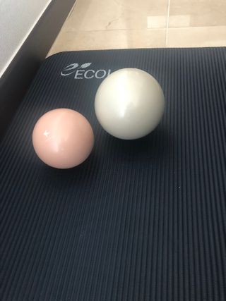 트라택 쿠셔닝 웨이트볼 0.5kg + 1kg SET — 5점을 준 리뷰어가 2022년 6월 올린 사용 사진