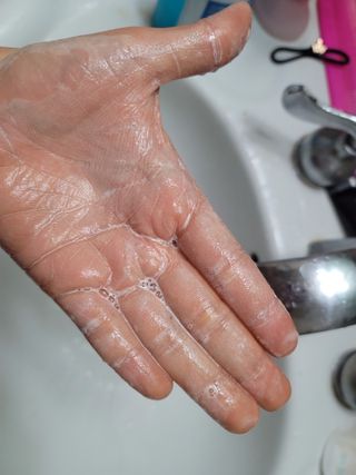 헤어플러스 콴디 플러피 클라우드 버블 팩 클렌저 — 3점을 준 리뷰어가 2021년 4월 올린 사용 사진