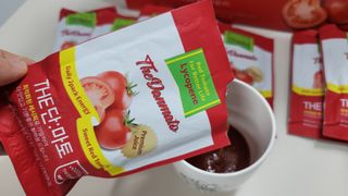 제이제이바이오 더단마토 프리미엄주스 100ml 30팩입 - 무설탕 스테비아 토마토즙 — 5점을 준 리뷰어가 2021년 11월 올린 사용 사진