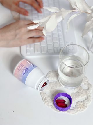 건강상점 그날의 힐링타민 포우먼 — 5점을 준 리뷰어가 2022년 10월 올린 사용 사진