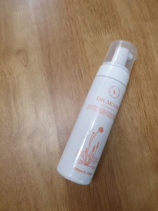 MF프리 [닥터문] 유산균 락토케어 질경초 여성청결제 200ml (폼타입) — 5점을 준 리뷰어가 2022년 7월 올린 사용 사진