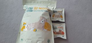 [펫시밀] 원물그대로 영양듬뿍 동결건조 왕북어트릿300g,왕치킨트릿400g,열빙어트릿300g 대용량 간식 — 5점을 준 리뷰어가 2023년 5월 올린 사용 사진