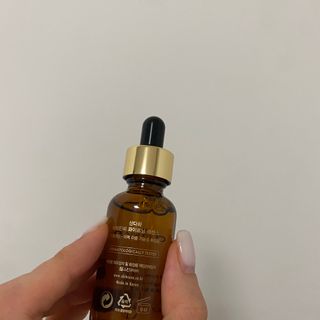 스킨큐어 산다화 비타민c 화이트닝 에센스 30ml — 4.5점을 준 리뷰어가 2023년 7월 올린 사용 사진