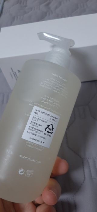 에일리언오더즈 센티드 핸드 앤 바디 워시 290ml (3종 택1) — 5점을 준 리뷰어가 2023년 8월 올린 사용 사진