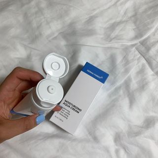 더마포레스트 모이스처라이징 아쿠아크림 / 수분크림 히알루론산 펩타이드 보습 미백 주름개선 — 4점을 준 리뷰어가 2021년 6월 올린 사용 사진