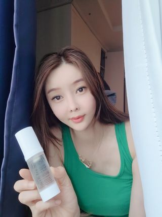 플레라디 에델바이스 워터풀 젤리 세럼 — 4.5점을 준 리뷰어가 2021년 6월 올린 사용 사진