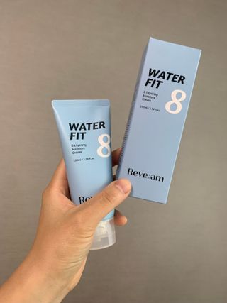 나우 [리브엠]피부 속부터 겹겹이, 촘촘하게! 워터핏8중 수분착붙 크림 — 5점을 준 리뷰어가 2024년 12월 올린 사용 사진