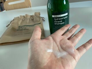 주식회사 에이징 하이드로컴플렉스 미네랄 샴푸 — 4.5점을 준 리뷰어가 2023년 1월 올린 사용 사진