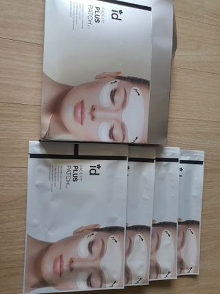 아이디플라코스메틱 아이디 페이스핏 플러스 패치 v2 — 3점을 준 리뷰어가 2021년 4월 올린 사용 사진