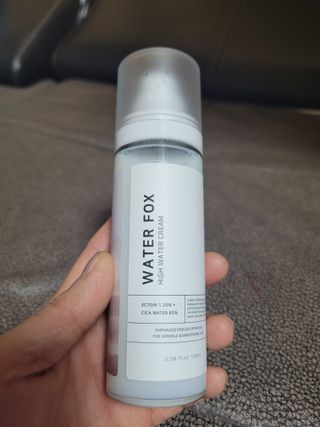 가치 WATERFOX(워터폭스)-엑토인 시카-비옴 하이 워터 크림 (100ml) — 5점을 준 리뷰어가 2023년 3월 올린 사용 사진