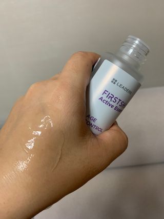 리더스코스메틱 리더스 퍼스트 샷 액티브 에센스 에이지 컨트롤 — 4.5점을 준 리뷰어가 2021년 11월 올린 사용 사진