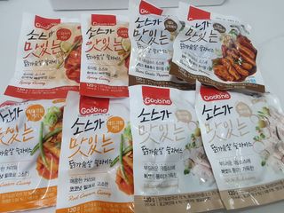 굽네몰 [굽네] 소스가 맛있는 닭가슴살 슬라이스 4종 — 5점을 준 리뷰어가 2021년 12월 올린 사용 사진
