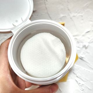 산다화 비타민씨 화이트닝 토너 패드 — 5점을 준 리뷰어가 2023년 5월 올린 사용 사진