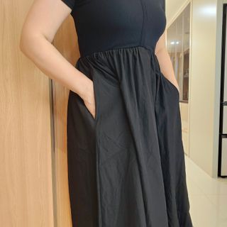 다운블로우 ~플레어 레이어드 민소매 드레스 봄 여름 가을 슬리브리스 반팔 롱 원피스 — 5점을 준 리뷰어가 2025년 6월 올린 사용 사진