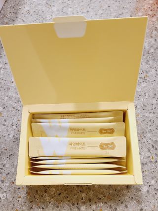 디오르 파인화이트 — 4점을 준 리뷰어가 2022년 1월 올린 사용 사진
