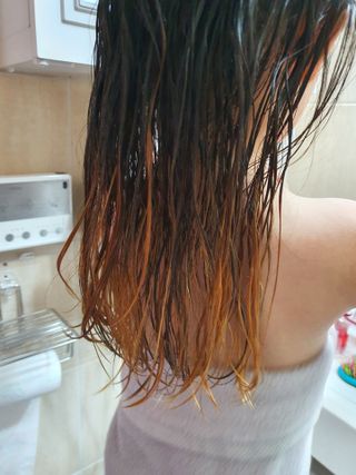 썸헤어 / SUMHAIR 썸헤어 실키 테라피 헤어 에센스 — 5점을 준 리뷰어가 2021년 6월 올린 사용 사진