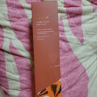 트리마이 주름개선 기능성의 퍼퓸 바디케어, 힐링 베리어 바디크림 3종 택1 — 5점을 준 리뷰어가 2022년 10월 올린 사용 사진