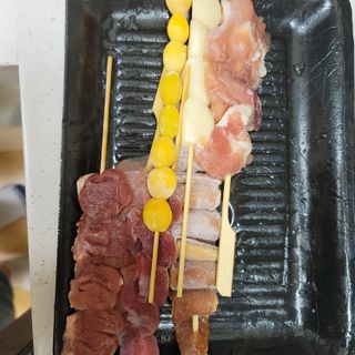 [다물꼬치] 모듬꼬치 10개 +데리야끼소스120g+매운고추소스120g — 2점을 준 리뷰어가 2021년 11월 올린 사용 사진
