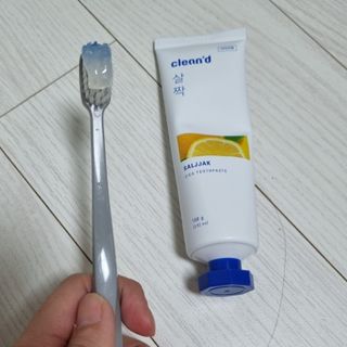 주식회사 클린디 [클린디] 고기능성 칫솔 세트_기능모/탄력모/미세모/초극세모 — 5점을 준 리뷰어가 2022년 3월 올린 사용 사진