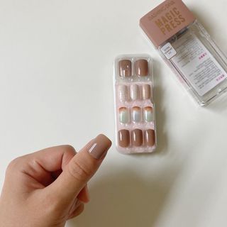 데싱디바 매직프레스 레귤러 스퀘어_6종 중 택 1 — 5점을 준 리뷰어가 2021년 9월 올린 사용 사진