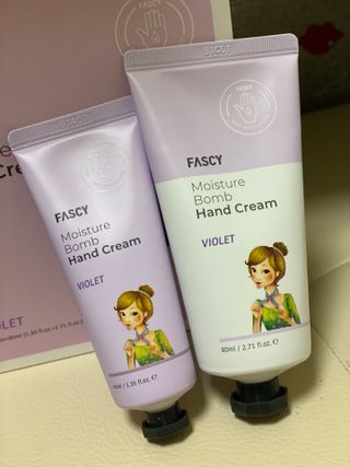 파시 FASCY 高保湿ハンドクリーム40ml+80ml セット — 5점을 준 리뷰어가 2021년 5월 올린 사용 사진
