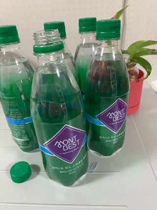 몽베스트 Montbest with Sparkling water Plain 20병 — 5점을 준 리뷰어가 2022년 12월 올린 사용 사진