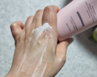 오투에니원 인컨보 바디 퍼퓸 크림 200ml — 4점을 준 리뷰어가 2023년 1월 올린 사용 사진