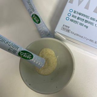 셀렉스스포츠 셀렉스 밀크세라마이드 저분자피쉬콜라겐 28포 X 1박스 — 5점을 준 리뷰어가 2021년 8월 올린 사용 사진