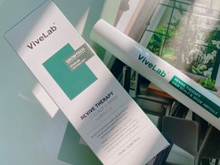 바이브랩 [탈모증상완화] 헤어라인 눈썹 두피앰플 — 5점을 준 리뷰어가 2022년 1월 올린 사용 사진