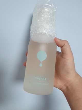 아미퓨어 [라이브] 피부장벽 강화를 위한 머랭 버블 클렌저 천연계면활성제로 온가족 사용가능 — 5점을 준 리뷰어가 2021년 7월 올린 사용 사진