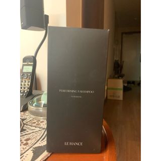 르핸스 퍼포밍 5 샴푸 비반트 포렛/베티버 포그 — 4점을 준 리뷰어가 2023년 2월 올린 사용 사진