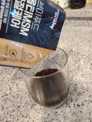 [브이푸드] 옵티MSM 관절케어 (70ml x30포) — 5점을 준 리뷰어가 2022년 6월 올린 사용 사진