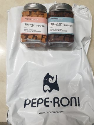 페페로니 진짜 오메가3 연어+소고기 180g+180g — 5점을 준 리뷰어가 2021년 7월 올린 사용 사진