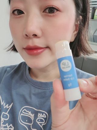 [립빠미] 립앤칙스 멀티밤 + 베리어립밤 2종 — 4.5점을 준 리뷰어가 2021년 9월 올린 사용 사진