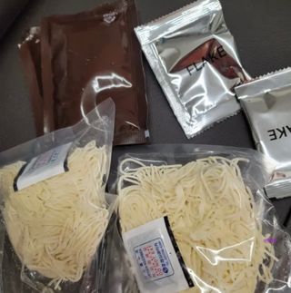 [한면원] 비빔국수 2인분 — 5점을 준 리뷰어가 2022년 7월 올린 사용 사진