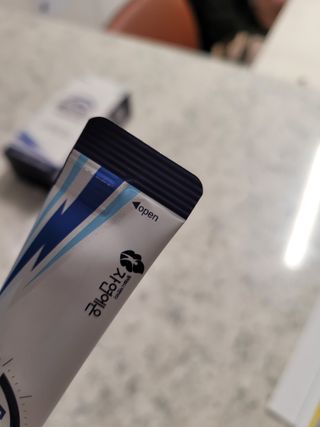 자연에온 아르긴포스 L-아르기닌 5555mg 스틱 15개입 1박스 — 5점을 준 리뷰어가 2022년 2월 올린 사용 사진