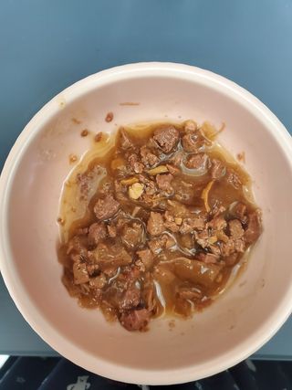 비타크래프트 포에시 델리스 고양이 파우치 85g 9가지맛 1팩씩 — 5점을 준 리뷰어가 2021년 8월 올린 사용 사진