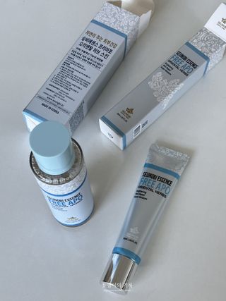 조아산코스메틱 승비 에센스 프리아포 오리엔탈 허브 크림 + 승비 에센스 프리아포 오리엔탈 허브 스킨 SET — 5점을 준 리뷰어가 2022년 6월 올린 사용 사진