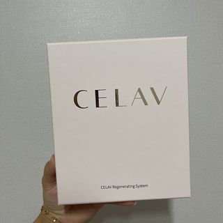 프리마인 바르기만 하면 철벽 스킨케어+24시간 마스크팩 효과. 셀라브 리제너레이팅 시스템 부스터+크림 세트 — 5점을 준 리뷰어가 2023년 6월 올린 사용 사진
